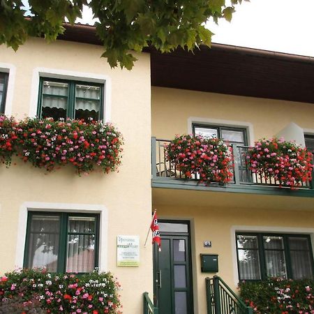 Gaestehaus Moser Podersdorf am See Exterior photo